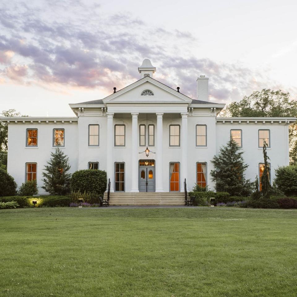 Wilder Mansion Named Winner in 2022 WeddingWire Couples’ Choice Awards